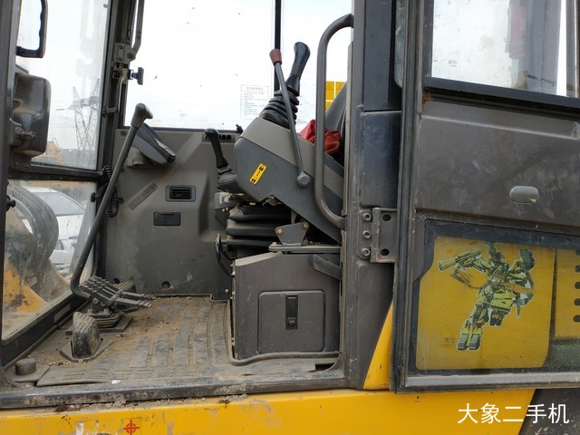雷沃重工 FR60E 挖掘机