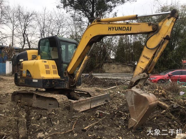 现代 R60-7 挖掘机