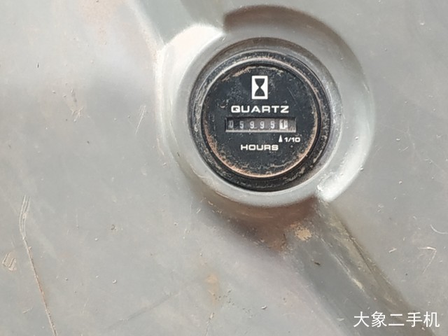 神钢 SK130 挖掘机