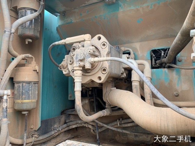 神钢 SK260LC-8 挖掘机