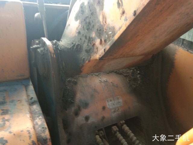 现代 R225LC-7 挖掘机