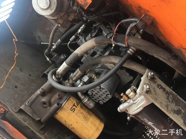 日立 ZX130H 挖掘机