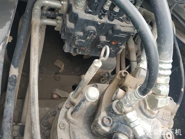 神钢 SK270D-8 挖掘机