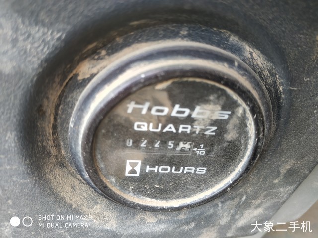 现代 R215-7 挖掘机