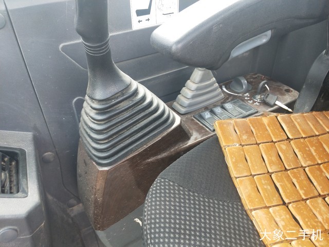 三一重工 SY245H 挖掘机