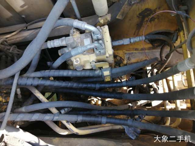 小松 PC220-7 挖掘机