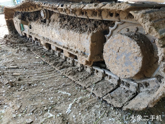 徐工 XE150D 挖掘机