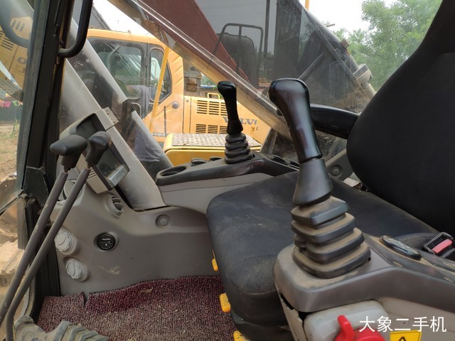 沃尔沃 EC380DL 挖掘机