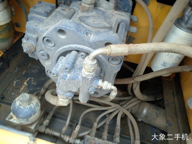 沃尔沃 EC210BLC 挖掘机