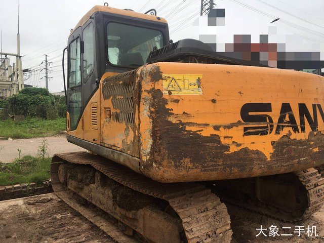 三一重工 SY135C 挖掘机