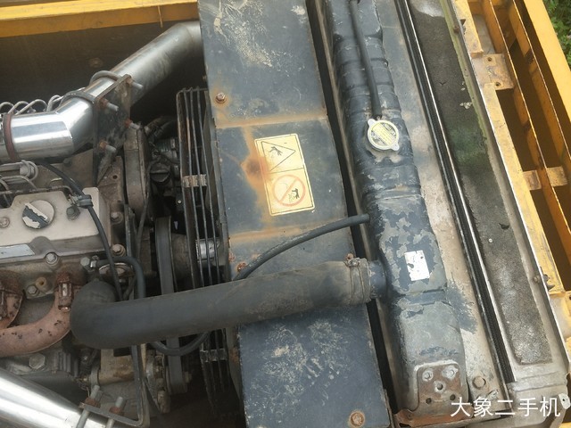 现代 R335LC-7 挖掘机