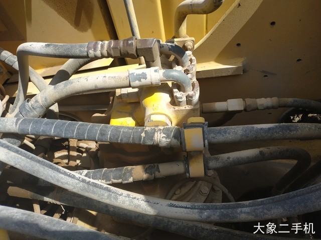 小松 PC200-8 挖掘机