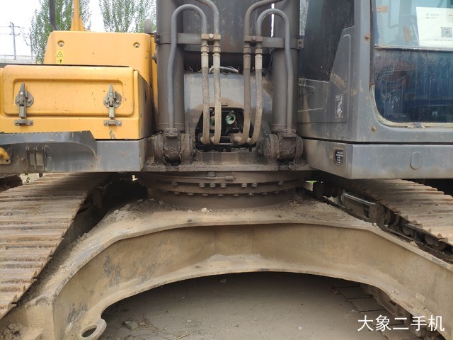 沃尔沃 EC300DL 挖掘机