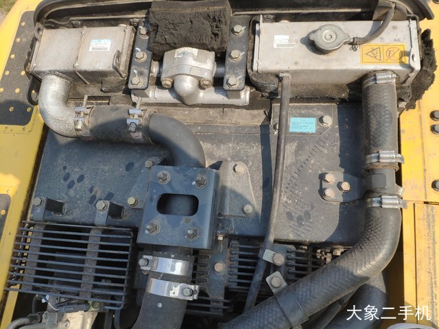 小松 PC200-8 Hybrid(混合动力) 挖掘机