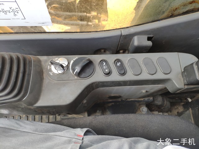 小松 PC200-8 Hybrid(混合动力) 挖掘机