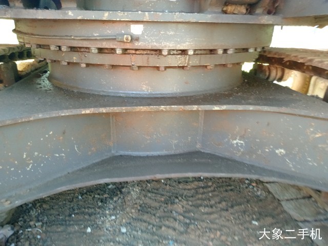 沃尔沃 EC210B 挖掘机