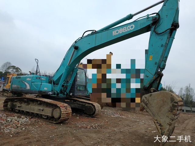 神钢 SK260LC-8 挖掘机