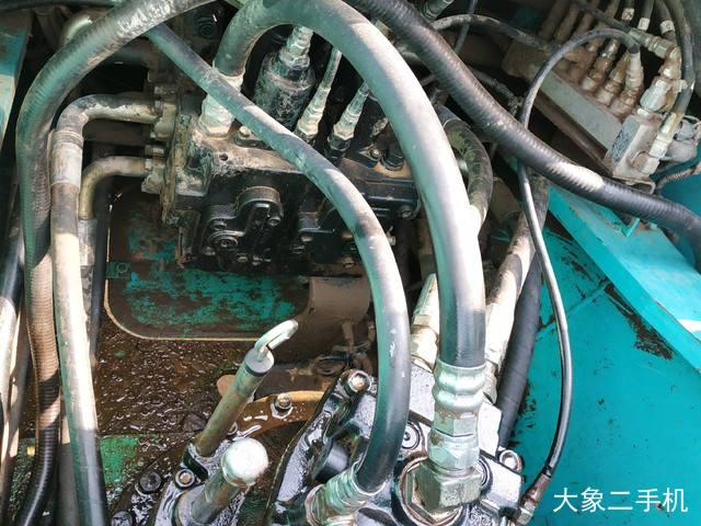 神钢 SK260LC-8 挖掘机