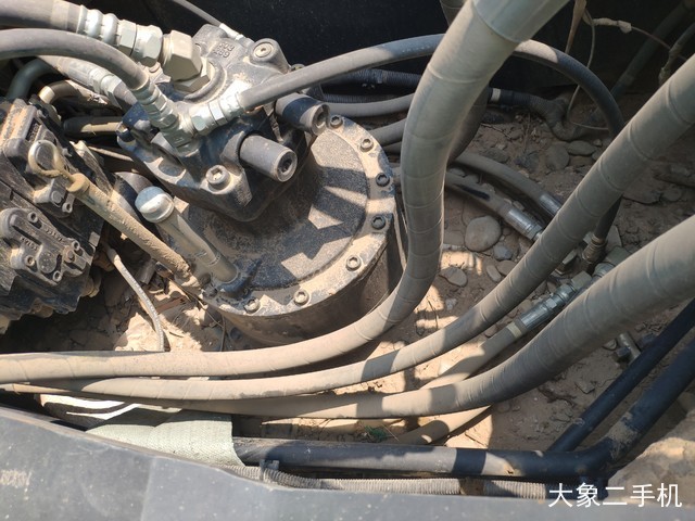 神钢 SK260LC-8 挖掘机