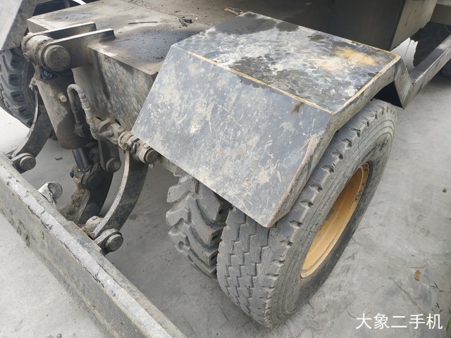 临工金利 LG690BM 挖掘机