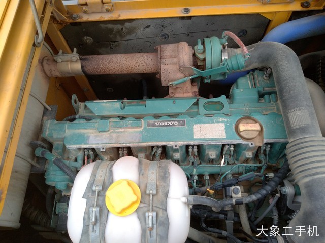 沃尔沃 EC210BLC 挖掘机