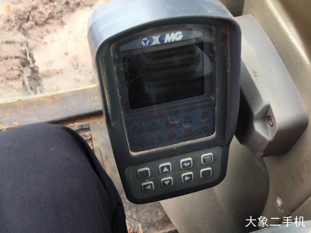 徐工 XE135B 挖掘机