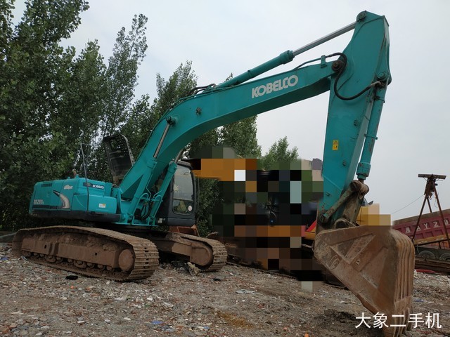 神钢 SK260LC-8 挖掘机