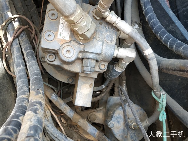 现代 R75BVS 挖掘机