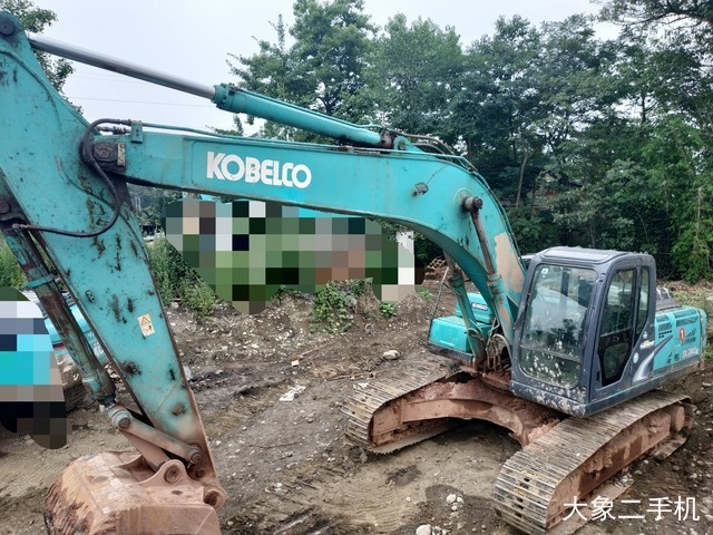 神钢 SK260LC-8 挖掘机