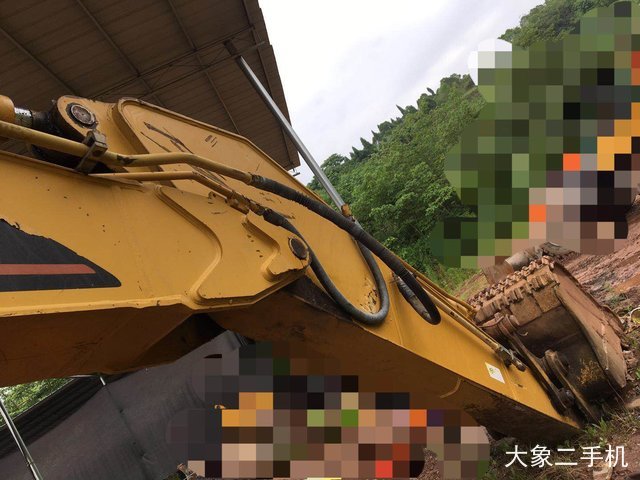 卡特彼勒 320C 挖掘机