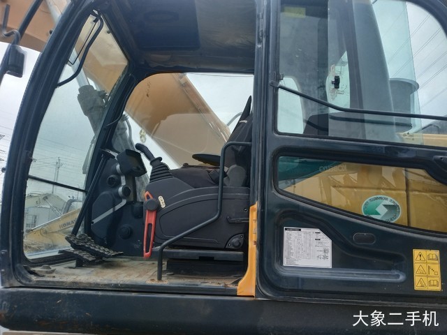 现代 R225LVS 挖掘机