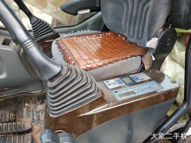 三一重工 SY245H 挖掘机
