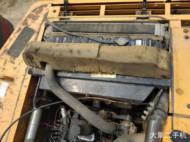 现代 R225LC-7 挖掘机