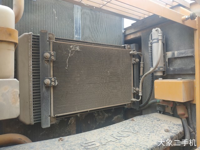 三一重工 SY215C-9 挖掘机