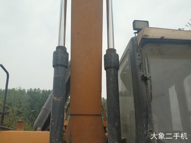 三一重工 SY215C-9 挖掘机