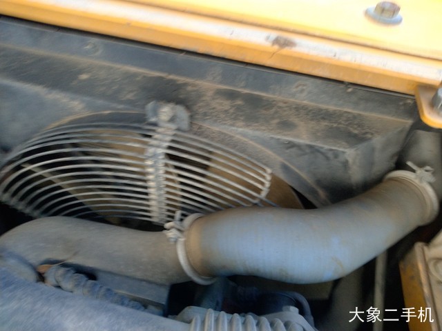 沃尔沃 EC210BLC 挖掘机