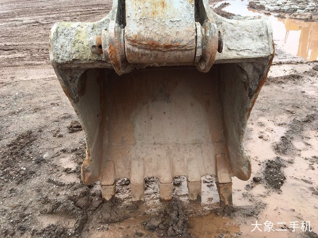 竹内 TB135 挖掘机