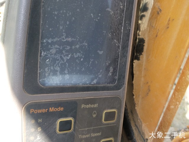 现代 R110-7 挖掘机