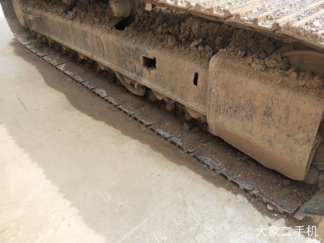 龙工 LG6225 挖掘机