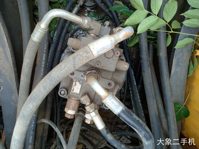 沃尔沃 EC210BLC 挖掘机
