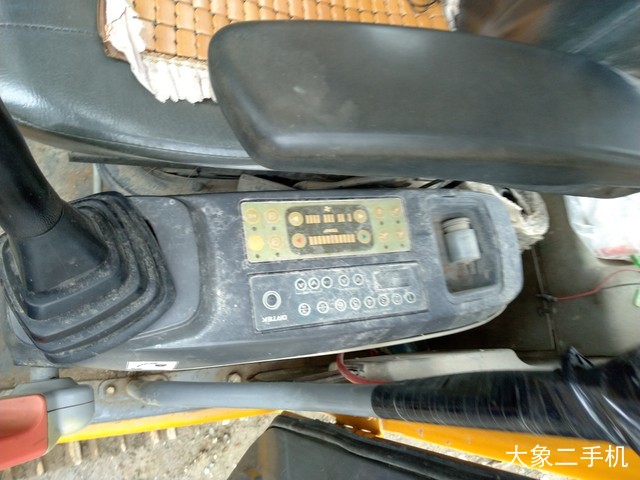 徐工 XE150D 挖掘机