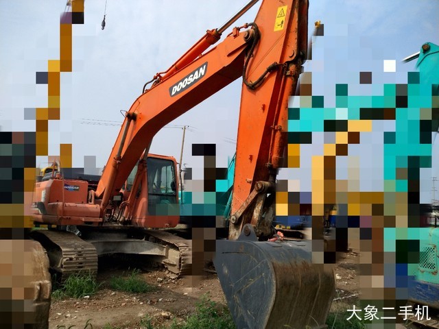 斗山 DH225LC-9 挖掘机