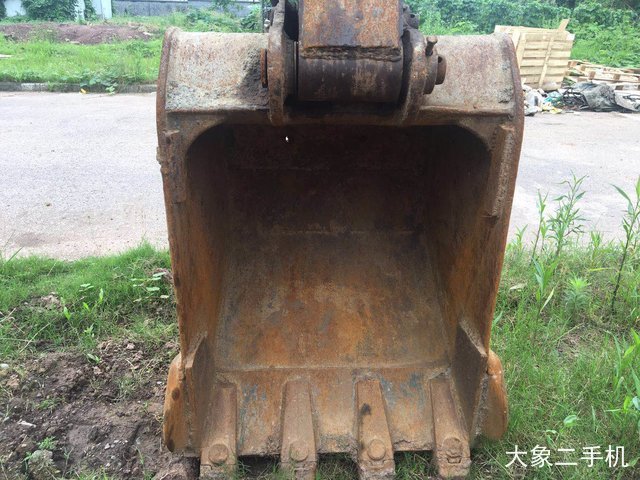 三一重工 SY135C 挖掘机