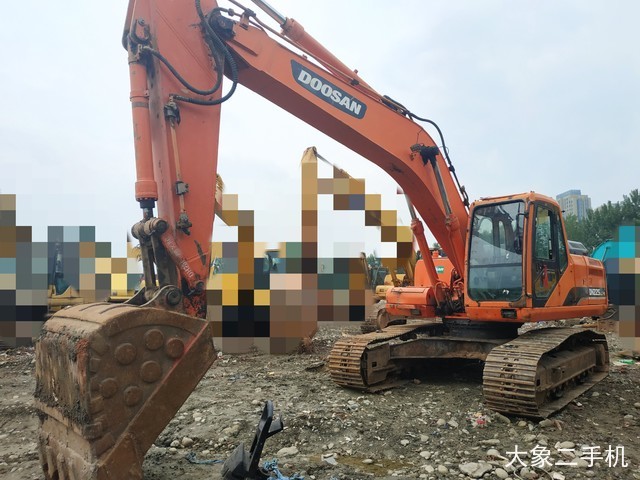 斗山 DH225LC-9 挖掘机