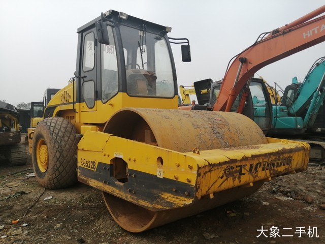 龙工 LG520B6 压路机