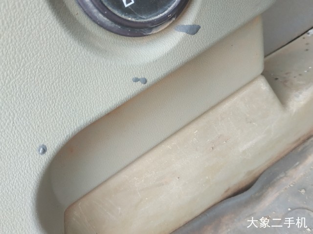 现代 R80-7 挖掘机