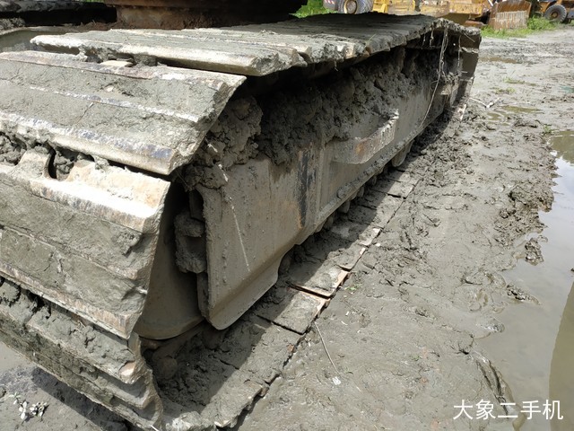 现代 R110-7 挖掘机