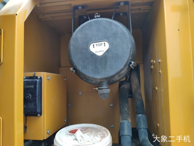 徐工 XE200D 挖掘机