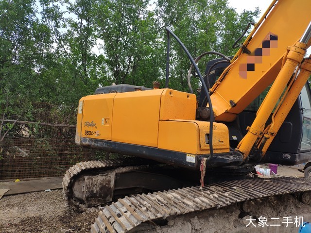 现代 R225LC-7 挖掘机