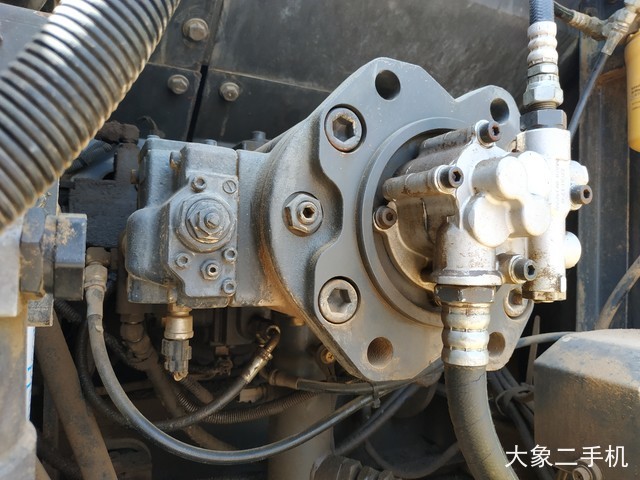 住友 SH240-5 挖掘机